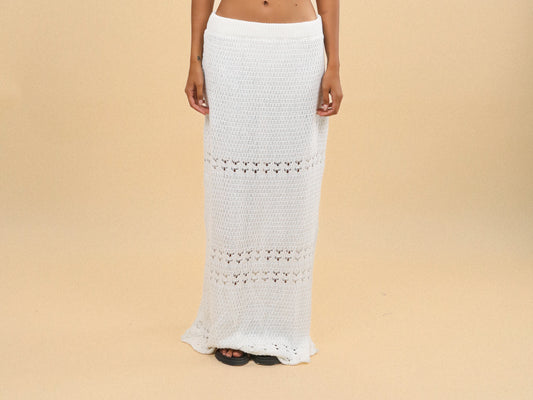 WHITE KNIT SKIRT