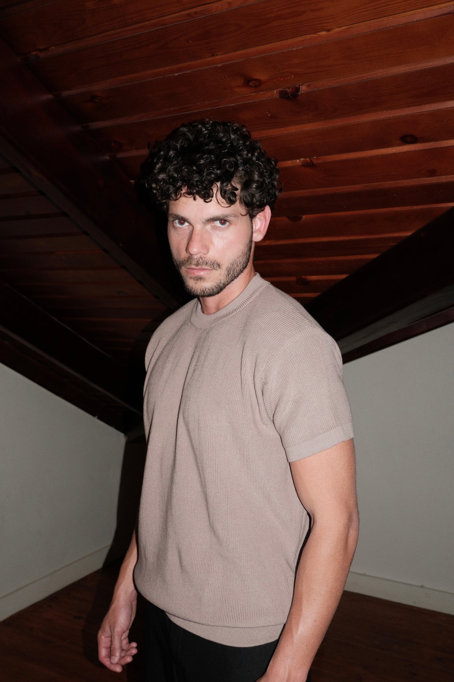 BEIGE KNIT T-SHIRT