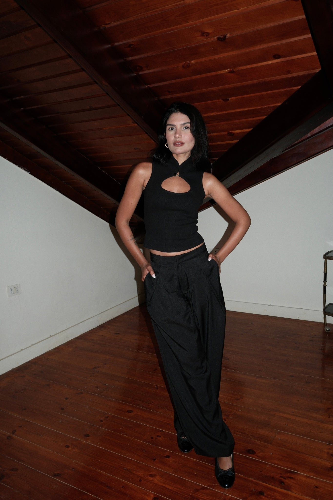 BLACK KYOTO CUTOUT TOP