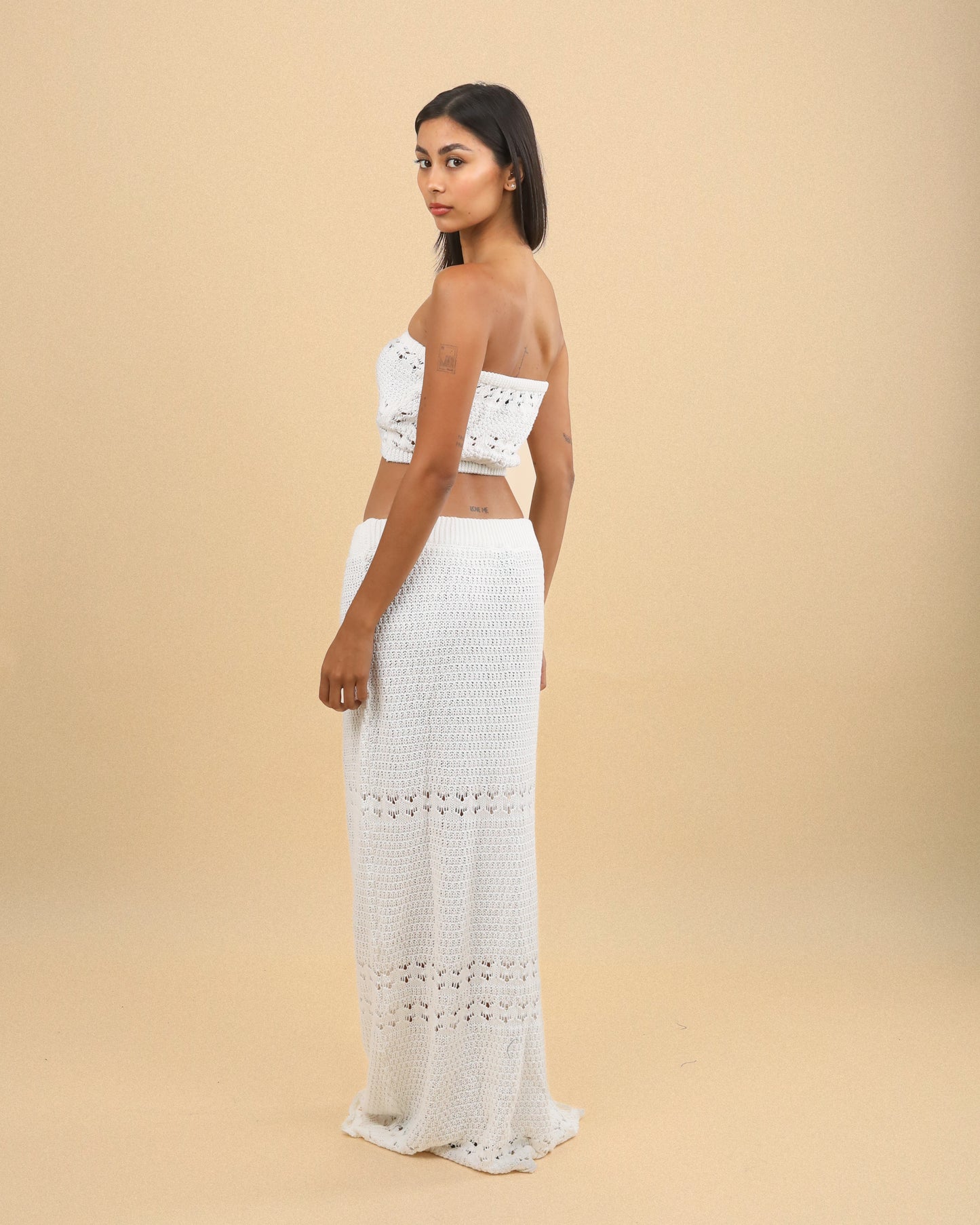 WHITE KNIT SKIRT