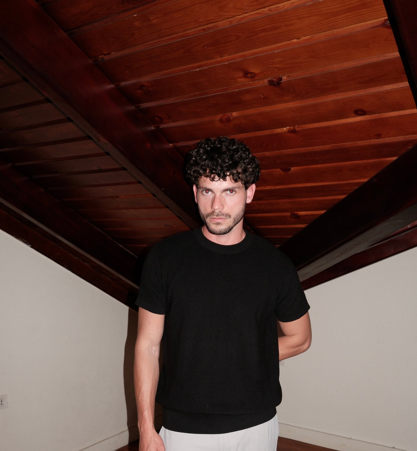 BLACK KNIT T-SHIRT