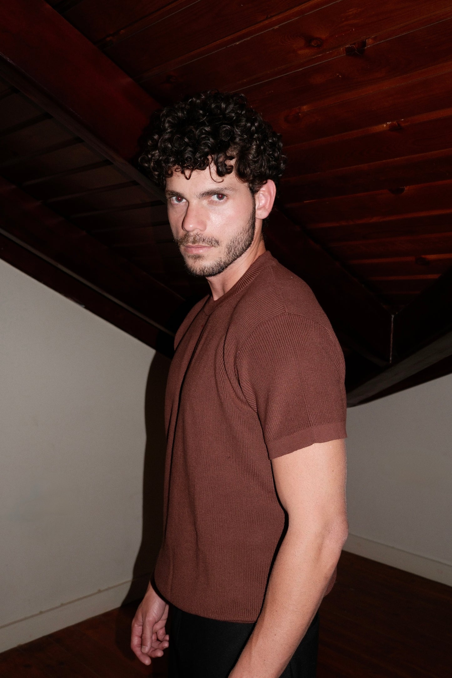 BROWN KNIT T-SHIRT