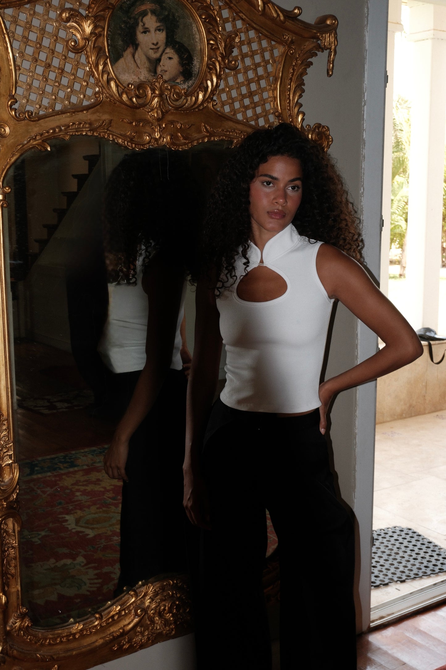 WHITE KYOTO CUTOUT TOP